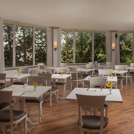 Nh San Mauro Hotel 4*