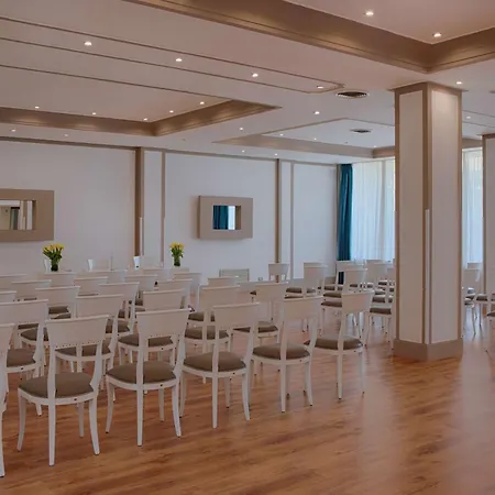 Hotel Nh San Mauro 4*