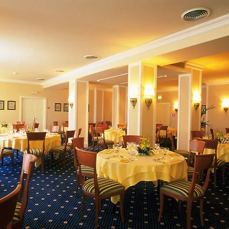 Hotel Nh San Mauro