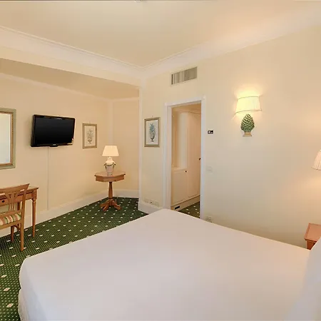 Nh San Mauro Hotel 4*